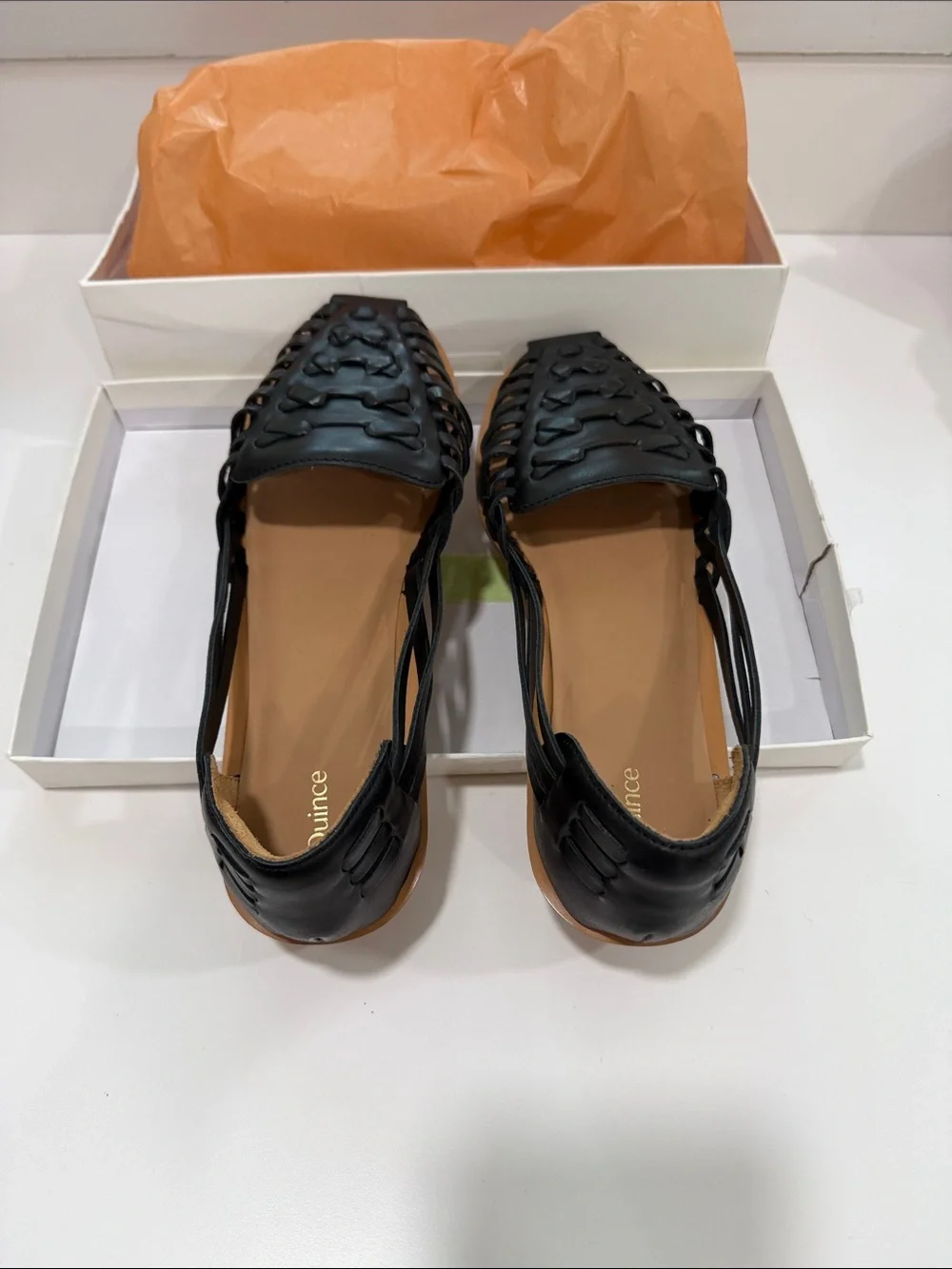 Quince 100% Leather Huarache Flat size 9